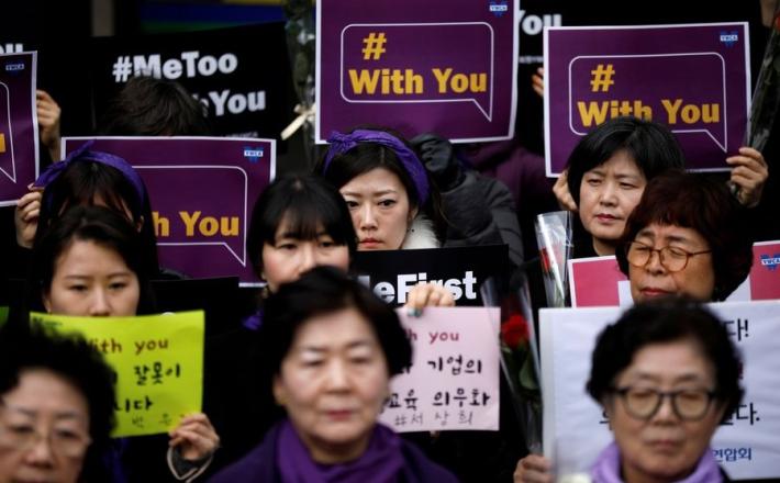 Women attend a protest as a part of the #MeToo movement on International Women's Day in Seoul, South Korea on March 8, 2018. (Kim Hong-Ji/Reuters)