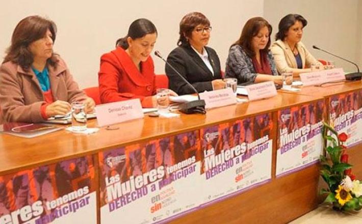 Congresista Verónika Mendoza y directoras de ONG´S presentan proyecto de ley contra el acoso político