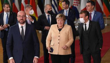 Après Merkel, les hommes aux commandes de l’UE (Copyright: John Thys / AFP - Courrier International)