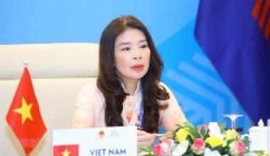 Lê Thu Hà, membre permanente de la Commission des relations extérieures de l’Assemblée nationale, le 13 décembre - photo VNA/CVN