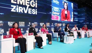 Turkish President Recep Tayyip Erdogan attends a summit organized by AK Party's women's branches, in Istanbul, Turkiye on December 19, 2022 [Mustafa Kamacı - Anadolu Agency]