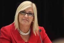 La députée libérale Maryse Gaudreault, présidente du Cercle des femmes parlementaires de Québec, déplore l'absence de ressources en place pour les élus et leur personnel, en cas de harcèlement sexuel.