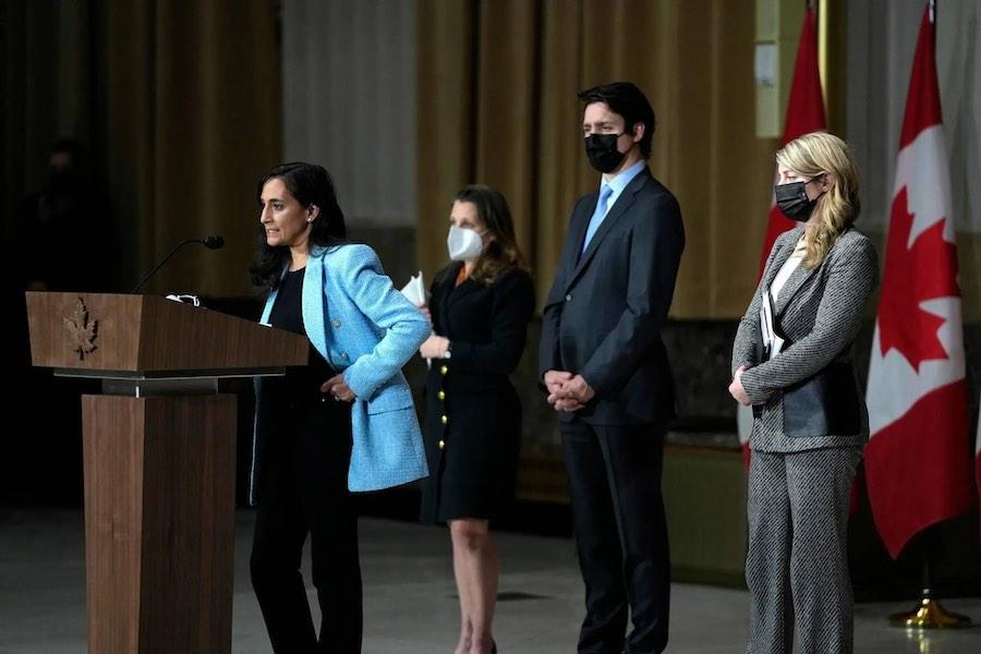 Anita Anand, Chrystia Freeland, Justin Trudeau and Melanie Joly listen (Justin Tang / THE CANADIAN PRESS FILES)